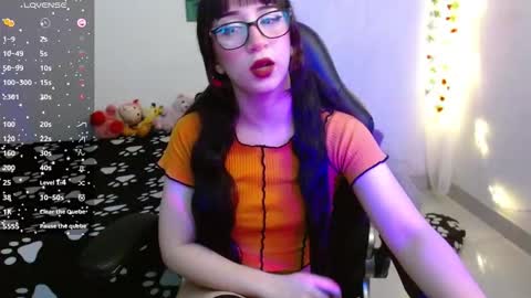 violettaswet online show from November 11, 12:35 am