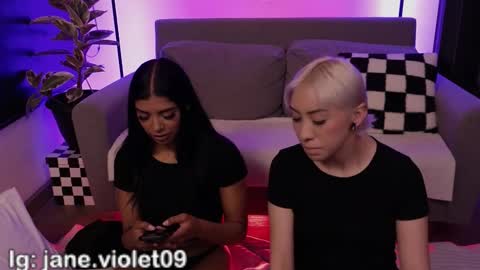 Violet online show from December 2, 12:31 am