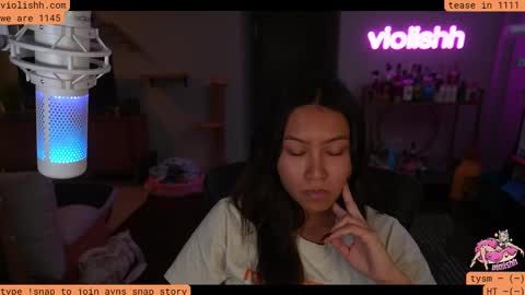 follow me on twitter violishh and ig violishh  online show from November 13, 12:13 am