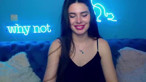 viollinalv online show from February 16, 8:01 am