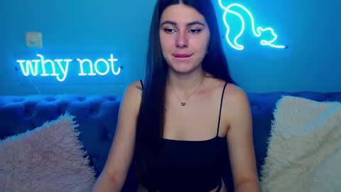 viollinalv online show from November 23, 5:49 am