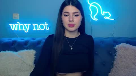 viollinalv online show from February 28, 6:39 am