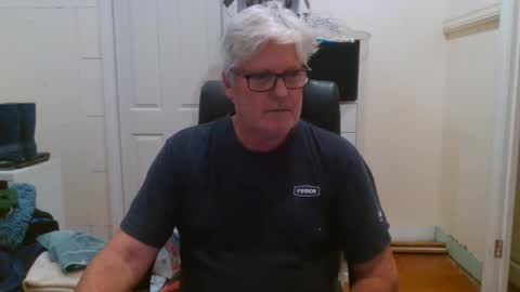 viper654321 online show from December 4, 8:06 am