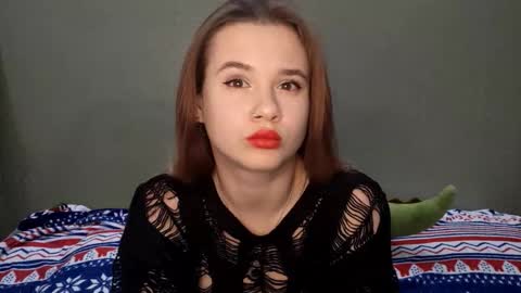 Snapshot of virgiehackney chatting on October 15, 11:22 am Mia online show from October 15, 11:22 am