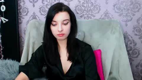 VirginLuna online show from November 28, 12:40 am