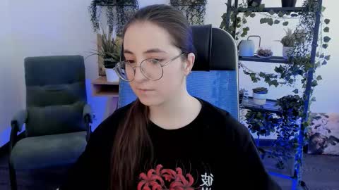 your love online show from March 13, 7:33 am