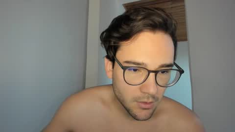 Vito Ferrer online show from March 9, 11:15 am