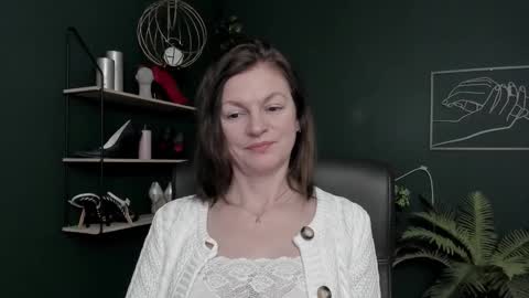 Vivian online show from February 13, 7:55 am