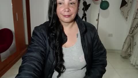 vivian_milf_paint online show from November 5, 11:23 am