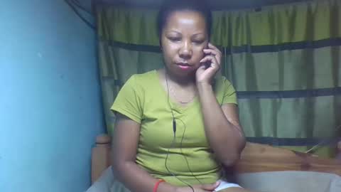 viviane0812 online show from November 24, 6:39 pm