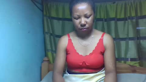 Snapshot of viviane0812 chatting on October 15, 1:01 pm viviane0812 online show from October 15, 1:01 pm