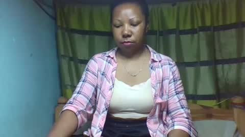 Snapshot of viviane0812 chatting on October 1, 2:38 pm viviane0812 online show from October 1, 2:38 pm