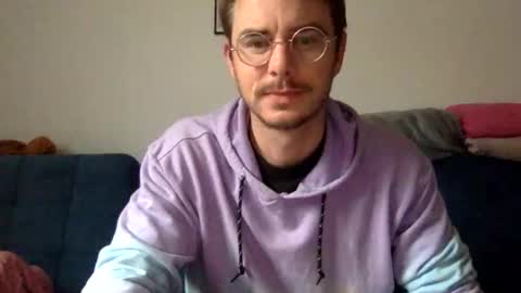 Viv online show from March 5, 9:38 am