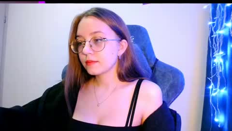 vivivivikkie online show from April 26, 9:01 pm