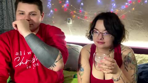 Snapshot of volshebnik_130 chatting on January 21, 8:11 pm Volshebnik1302 online show from January 21, 8:11 pm