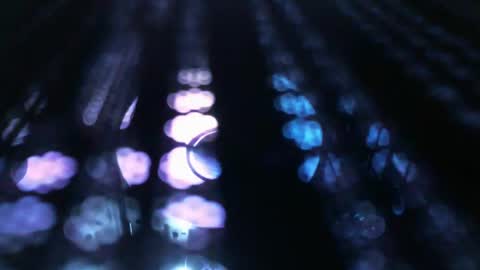 vondavigano online show from December 7, 12:18 pm