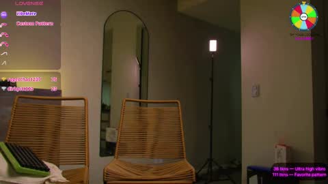Snapshot of vundersex chatting on October 25, 7:25 pm Eva and Franklin online show from October 25, 7:25 pm