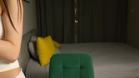 Arina online show from April 16, 6:30 pm