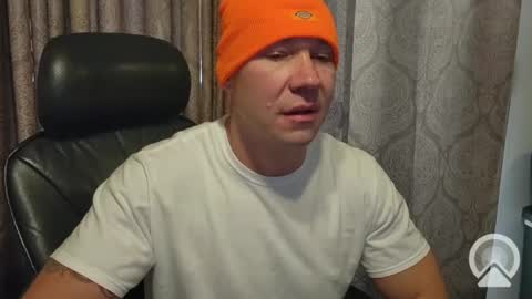 walle6633911 online show from December 10, 2:06 pm