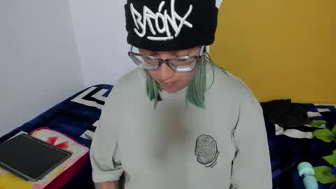 Waningrose  Lu online show from December 3, 1:15 am