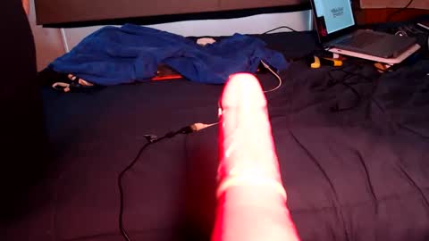 wants online show from January 1, 4:07 am