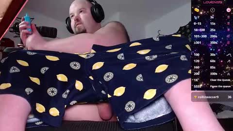 Snapshot of warno34 chatting on December 28, 1:50 am Warno online show from December 28, 1:50 am