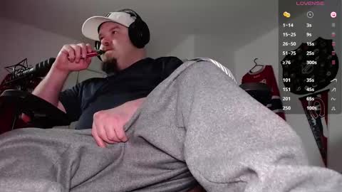 Snapshot of warno34 chatting on February 8, 4:36 am Warno online show from February 8, 4:36 am