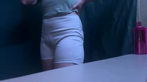 watchandwantme online show from April 22, 3:57 am