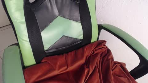 Trixie 3 online show from November 25, 2:38 pm