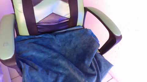 Trixie 3 online show from November 17, 3:36 pm