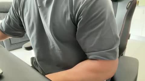 Weapon X online show from November 25, 12:31 am