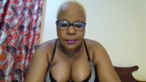 weaverbird25 online show from March 24, 7:09 pm