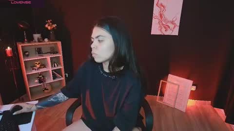 Wednesday  Birthday show   December 18 online show from November 25, 2:21 am