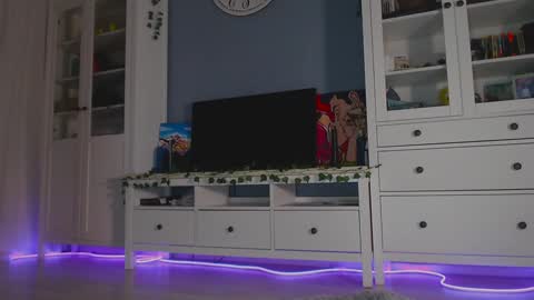  moon  online show from December 2, 1:19 pm