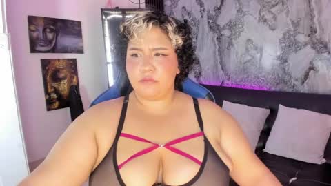 wen_jones online show from June 4, 1:50 pm