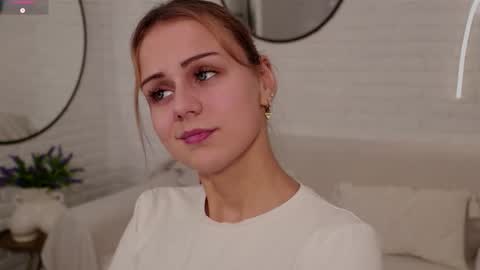 Im Wendy online show from November 13, 9:28 pm