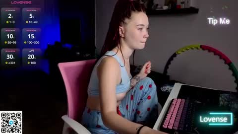 WendyCandy182 online show from July 17, 4:03 am
