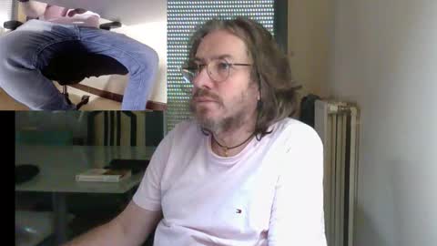 wesh wesh online show from February 3, 10:30 am