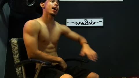 wesley_77 online show from May 8, 10:26 pm