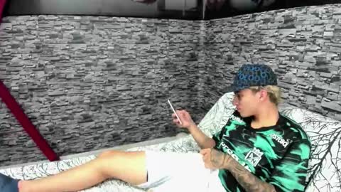 Snapshot of wesley_boy chatting on October 10, 10:47 pm Wesley Boy online show from October 10, 10:47 pm