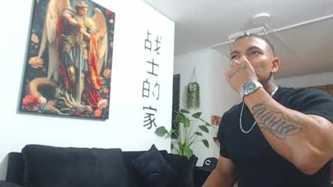 Wesley Rogger online show from April 18, 12:34 am