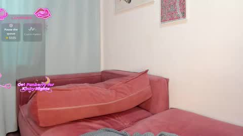   online show from November 11, 9:55 am