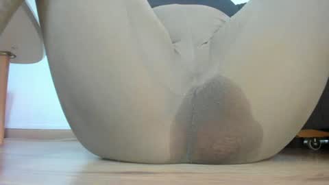 wet_pants2022 online show from June 23, 6:03 pm