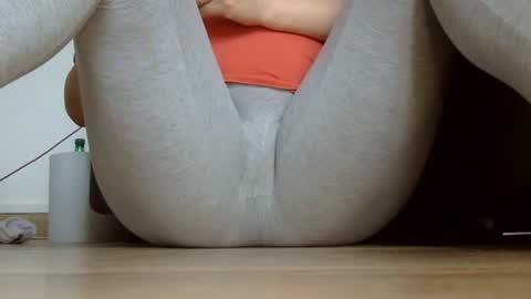 Snapshot of wet_pants2022 chatting on September 22, 9:57 am wet_pants2022 online show from September 22, 9:57 am