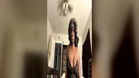Foreignthababyy online show from June 15, 7:00 am