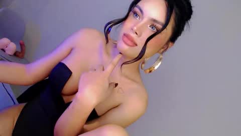 kiara online show from February 12, 8:07 am