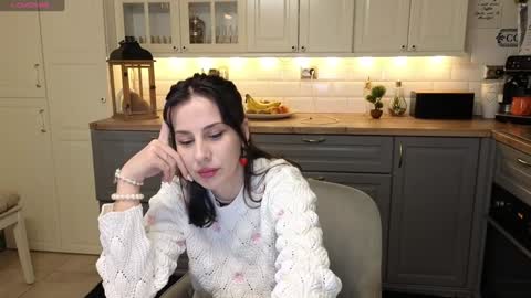 Victoria Maria online show from January 13, 2:11 pm