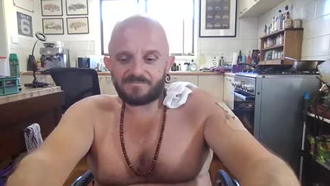 wheelzie online show from March 8, 2:34 am