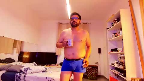 whereisthehugo online show from October 11, 1:32 am