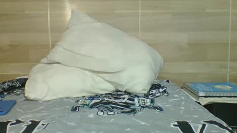 Dylan white online show from February 6, 4:32 pm